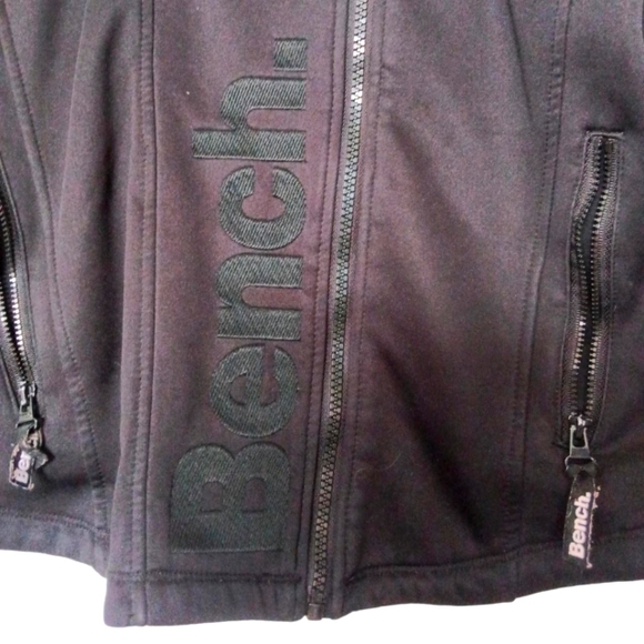 Bench sweater - Picture 3 of 3